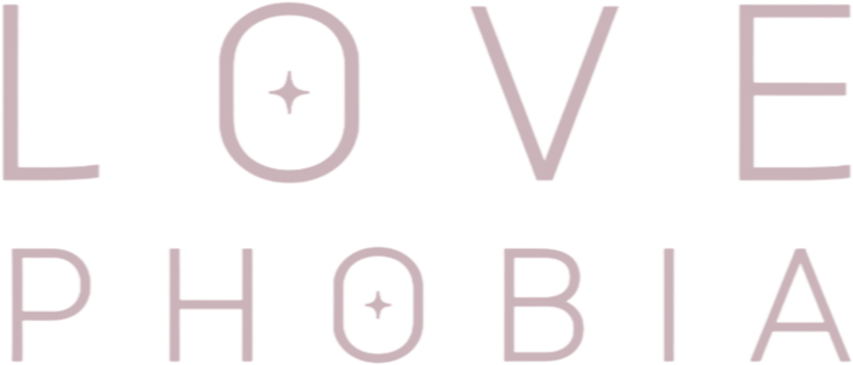 러브 포비아 logo