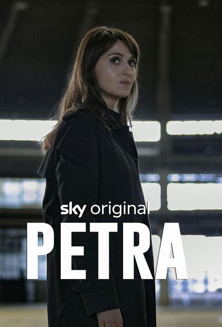 Petra (2020) — affiche série