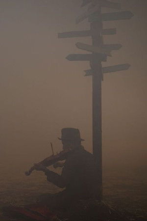 Dustland - TopStrem